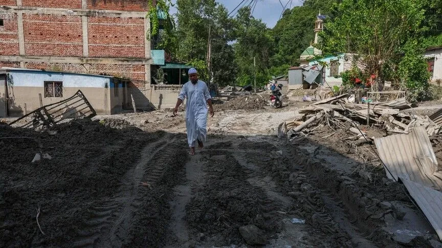 Nepali kërkon frigoriferë dhe komplete për testimin e ADN së  teksa rritet numri i viktimave nga përmbytjet