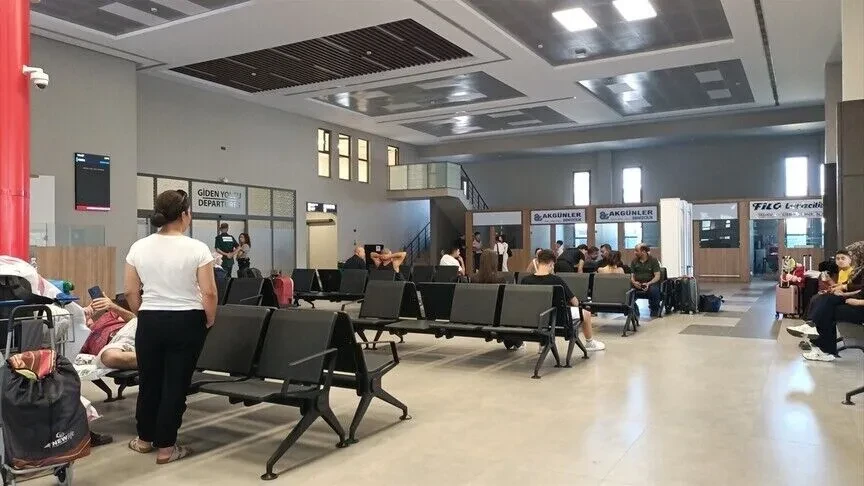 Republika Turke e Qipros Veriore merr nën hetim zyrtarët e porteve pasi u përmbys trageti me pasagjerë