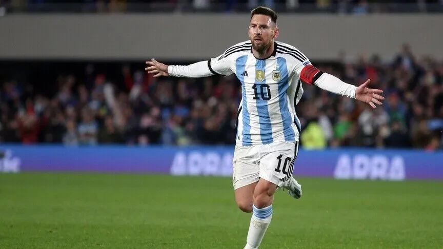 Lionel Messi i Argjentinës njofton tërheqjen nga futbolli ndërkombëtar