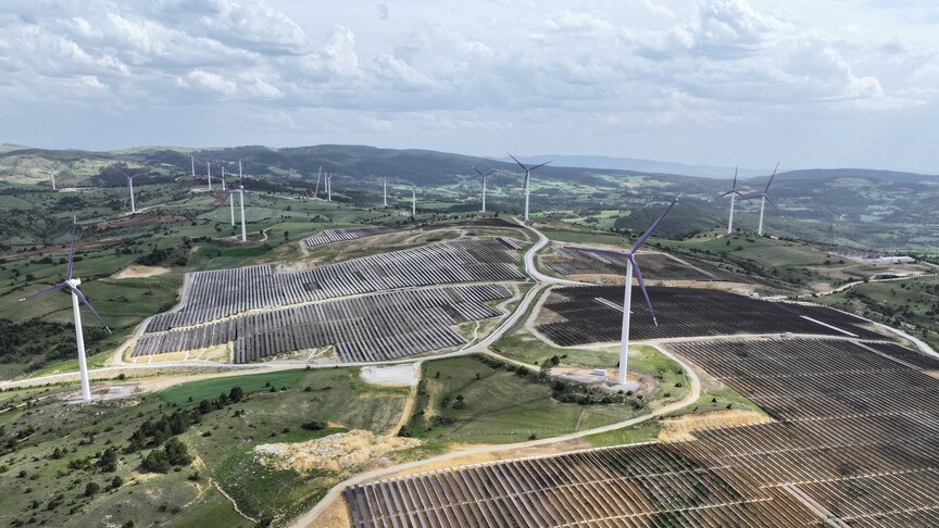 Türkiye'nin elektrifikasyon altyapısına 2035'e kadar 200 milyar dolar yatırım öngörülüyor haber görseli