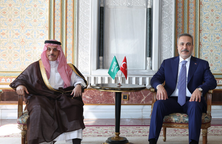 Ministri i Jashtëm turk Hakan Fidan takohet në Stamboll me homologun e tij saudit