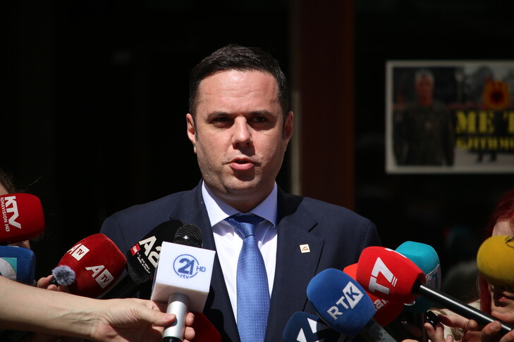Gjashtë deputetë brenda LDK së  nuk e mbështesin  Bekim Sejdiun për president