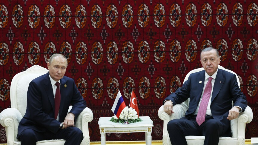 Cumhurbaşkanı Erdoğan, Rusya Devlet Başkanı Putin ile bir araya geldi haber görseli