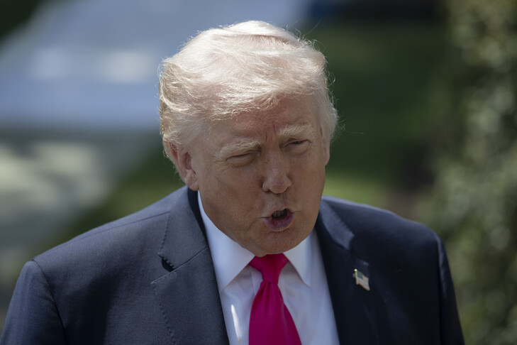 Trump  SHBA ja nis goditje  të fuqishme dhe në shkallë të gjerë  pranë Ngushticës së Hormuzit