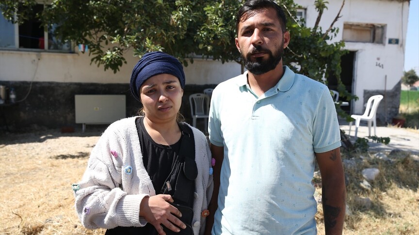 KKTC'deki gemi kazasında kaybolan kadının çocukları annelerinden gelecek haberi bekliyor haber görseli