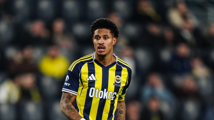 Fenerbahçe'nin Hollandalı futbolcusu Oosterwolde, ameliyat edildi haber görseli