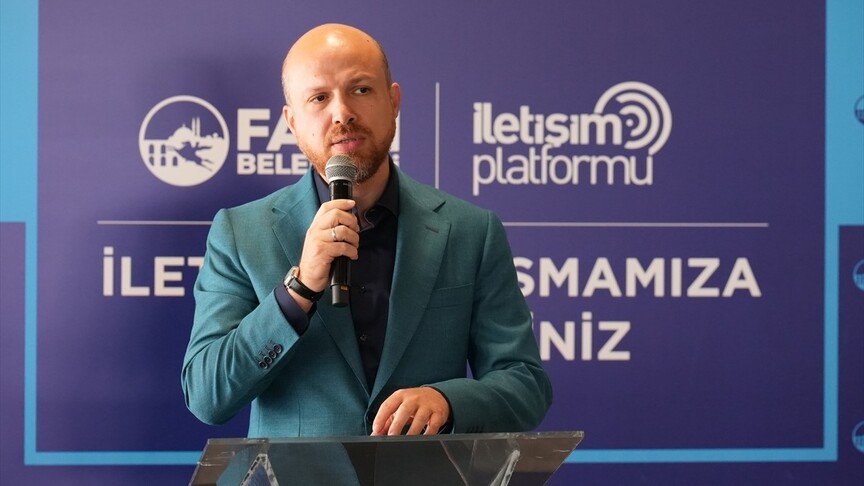 Bilal Erdoğan'dan "sosyal medya fenomeni hocalar" eleştirisi haber görseli