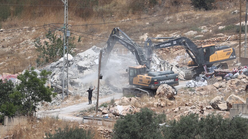 B'Tselem: İsrail, Ekim 2023'ten bu yana 66'ncı Filistin köyünü boşaltarak köydeki tüm evleri yıktı haber görseli