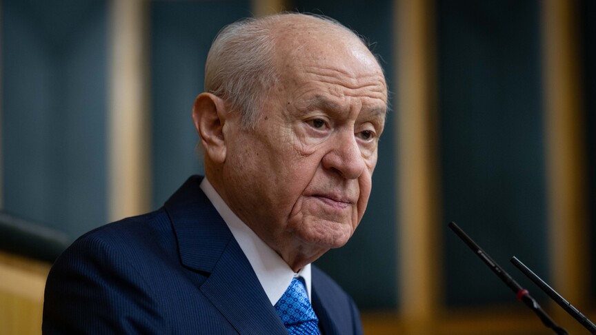 MHP Genel Başkanı Bahçeli: Tribünler, Terörsüz Türkiye karşıtlarının provokasyon alanı haline getirilmemelidir haber görseli