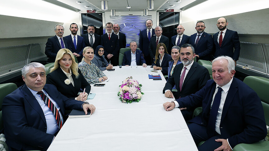 Cumhurbaşkanı Erdoğan: Çerçeve yasanın uygulanması için örgütün fiilen silah bırakması, tasfiyesi gerekir haber görseli