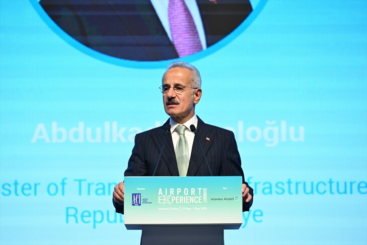 Bakan Uraloğlu: Havacılık, ülkelerin küresel rekabet gücünü belirleyen bir vizyon meselesidir haber görseli