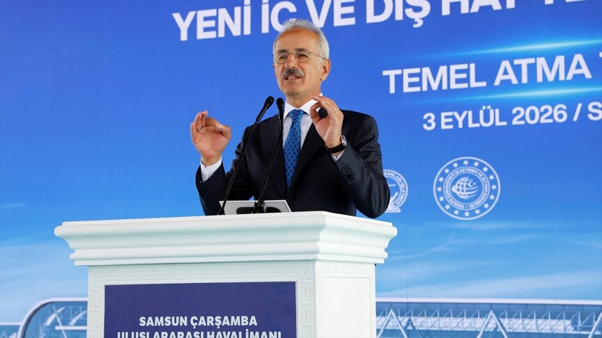 Bakan Uraloğlu: Gökyüzünde kurduğumuz köprülerle Türkiye'yi küresel bir havacılık merkezi haline getirdik haber görseli