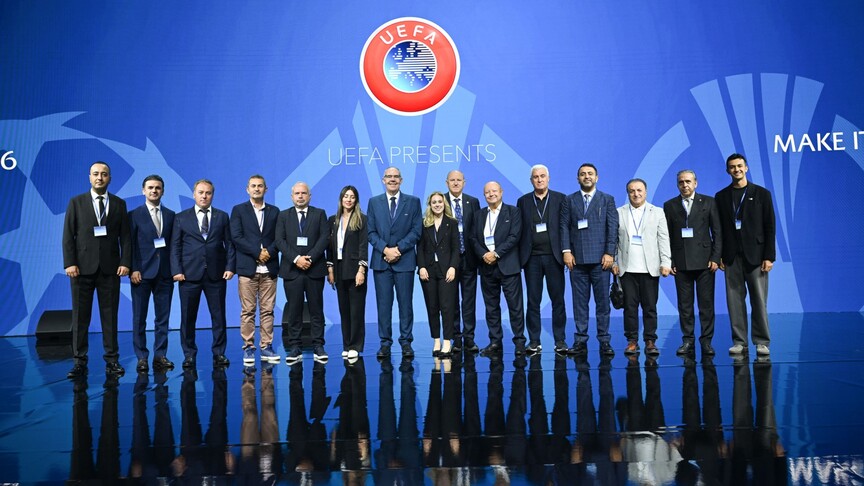 Avrupa futbolunda "deplasman taraftarlarına toplu yasağa" sınırlama haber görseli