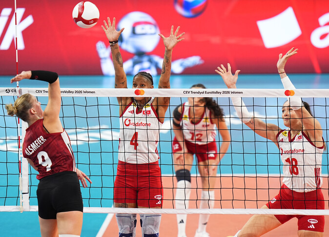 Turqia kualifikohet në gjysmëfinale të EuroVolley pas fitores 3 1 ndaj Gjermanisë
