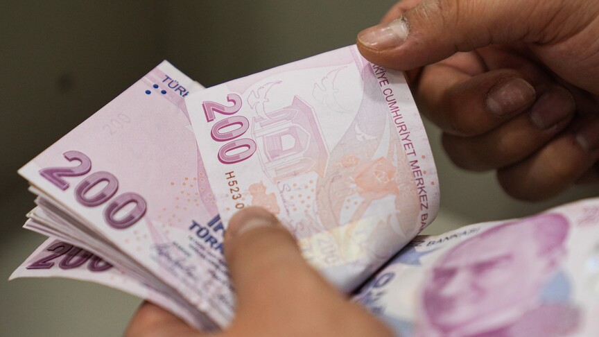 Türk lirasıyla dış ticaret hacmi 8 ayda 1 trilyon lirayı aştı haber görseli