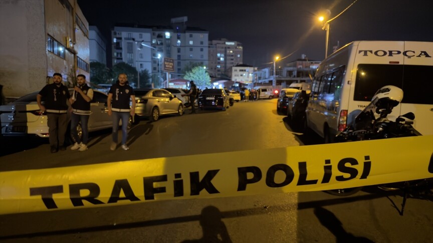 İstanbul'da DEAŞ'la bağlantılı olduğu değerlendirilen zanlı operasyonla etkisiz hale getirildi haber görseli