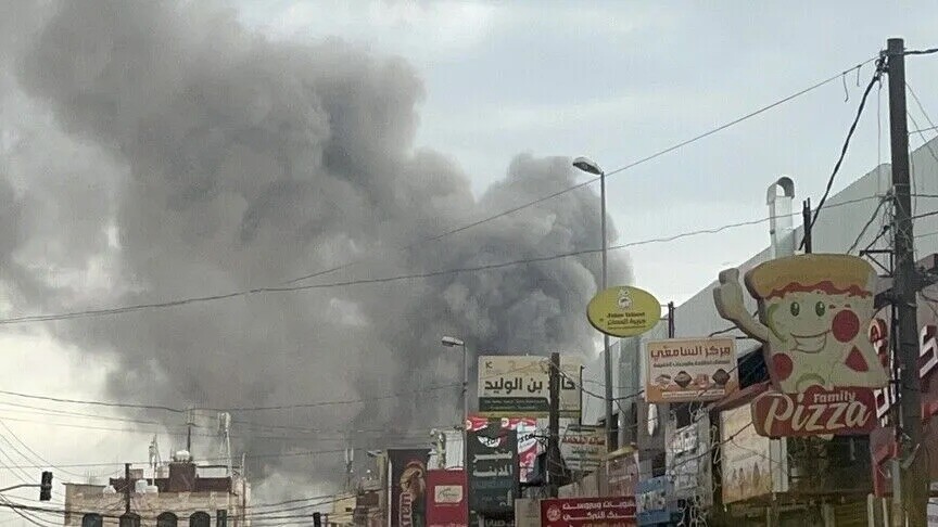 Huthit godasin me raketë balistike një restorant në jugperëndim të Jemenit  raportohet për viktima civile