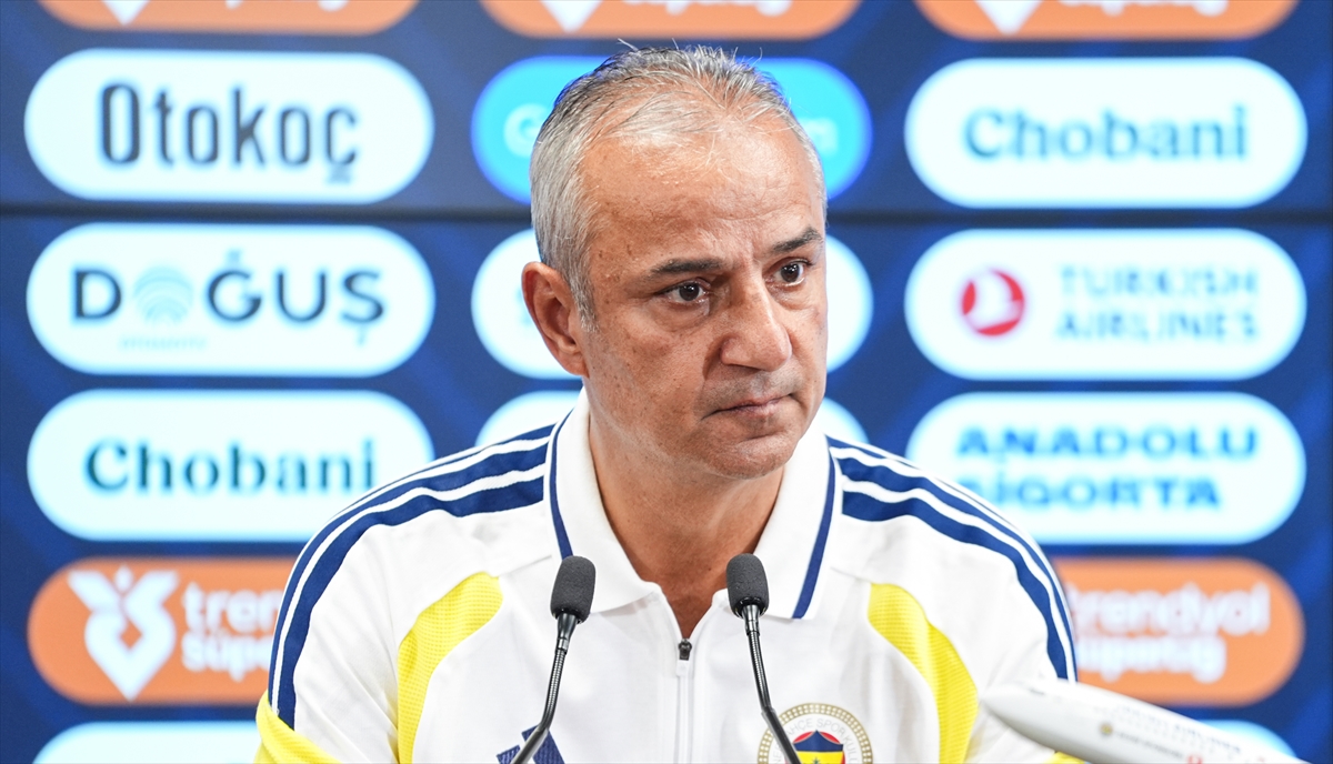 Beşiktaş, Kadıköy'de Fenerbahçe'yi 2-1 mağlup etti 13 Beşiktaş, Kadıköy'de Fenerbahçe'yi 2-1 mağlup etti