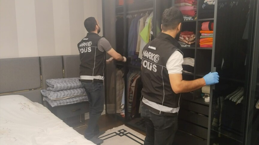 Başkentte uyuşturucu ve fuhuş operasyonu haber görseli