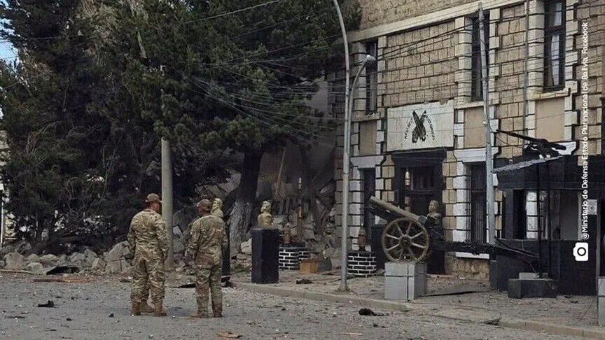 Të paktën dhjetë të vdekur dhe dhjetëra të plagosur nga shpërthime në një bazë ushtarake në Bolivi