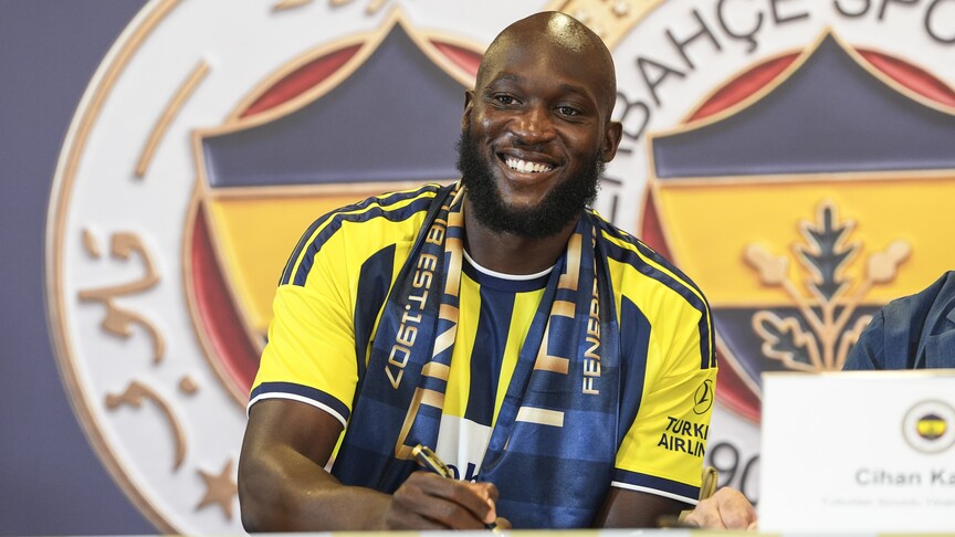 Fenerbahçe, bu sezon transferde farklı bir yol izledi haber görseli