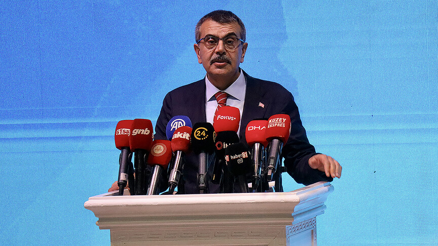 Bakan Tekin: Eğitim öğretimin ilk haftasında tüm okullarımızda demokrasi ve insan hakları temalı etkinlikler olacak haber görseli