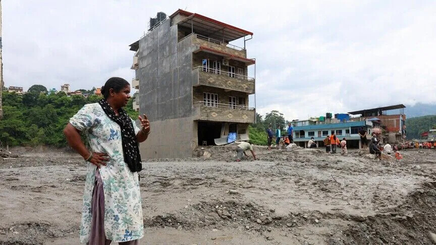 Numri i të vdekurve nga përmbytjet në Nepal Kinë rritet në 1 375  vazhdojnë kërkimet për 5 531 të zhdukur
