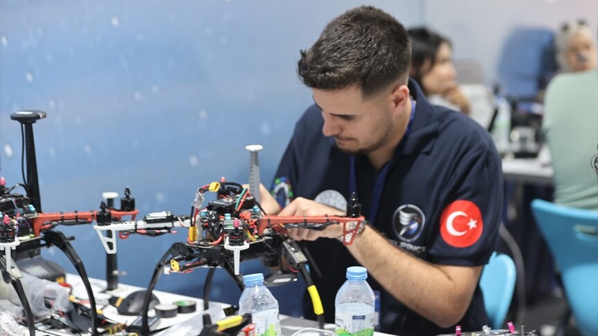 TEKNOFEST 2026 Sürü İHA Yarışması Gaziantep'te başladı haber görseli