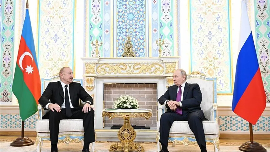 Aliyev ve Putin, Azerbaycan-Rusya ilişkilerinin yoğunlaştırılması konusunda mutabakat sağladı haber görseli