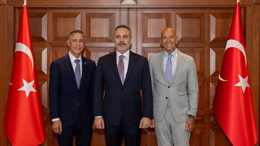 Kryediplomati turk Fidan takon ambasadorin amerikan Barrack dhe kongresmenin Issa