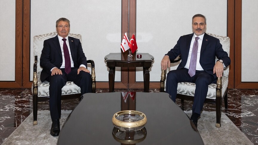Dışişleri Bakanı Fidan, KKTC Başbakanı Üstel ile Ankara'da bir araya geldi haber görseli