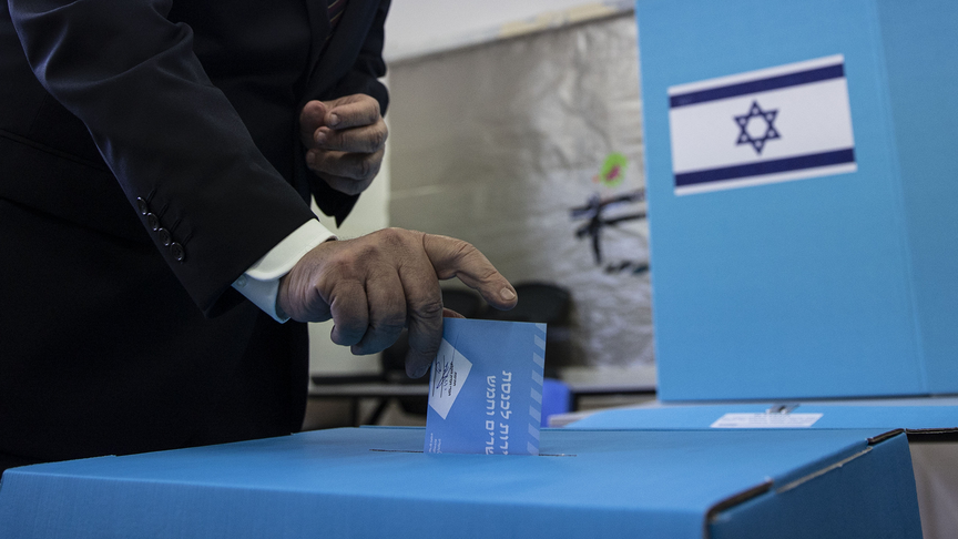 Anketlere göre İsrail'de Eisenkot'un partisi, kan kaybeden Netanyahu'nun partisiyle arayı açıyor haber görseli