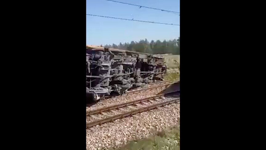 Polonya'da yolcu treninin kamyonla çarpıştığı kazada 1 kişi öldü, 20 kişi yaralandı haber görseli