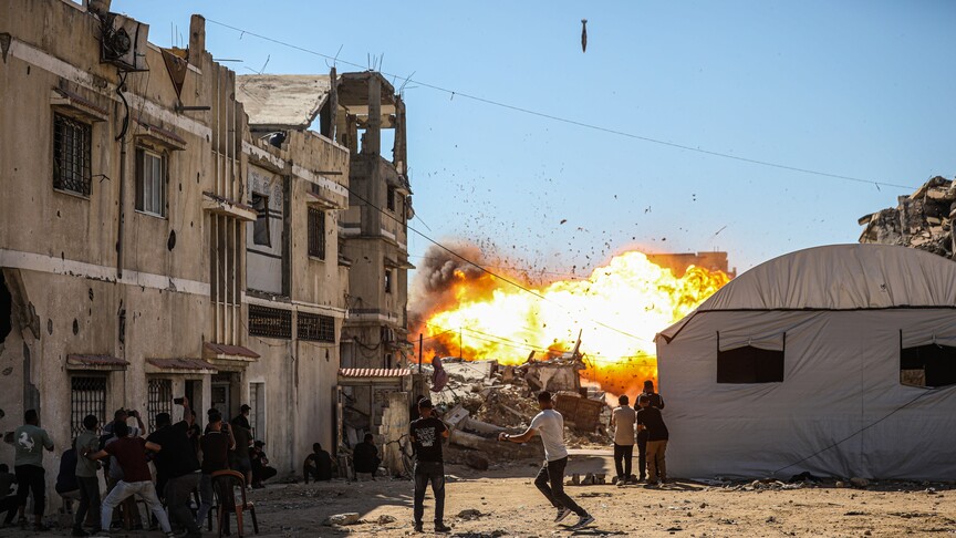 İsrail'in Gazze'de sivilleri toplu halde bombalayan gizli bir sistem kullandığı belirtildi haber görseli