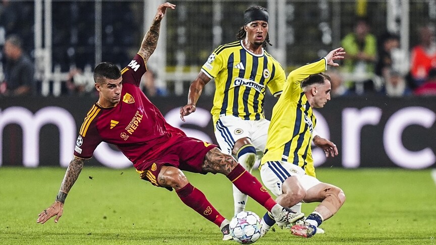 Fenerbahçe, Şampiyonlar Ligi'ne beraberlikle başladı haber görseli