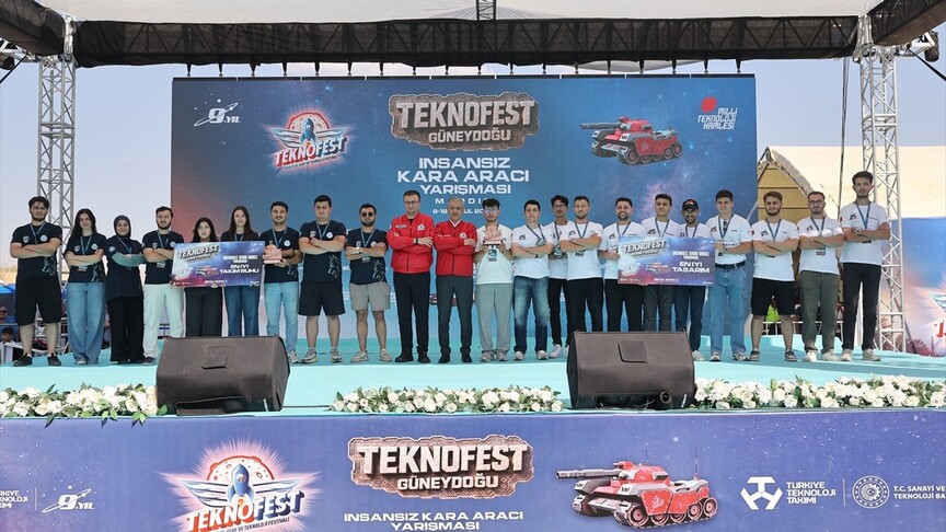 Mardin'de "TEKNOFEST İnsansız Kara Aracı Yarışması" sona erdi haber görseli