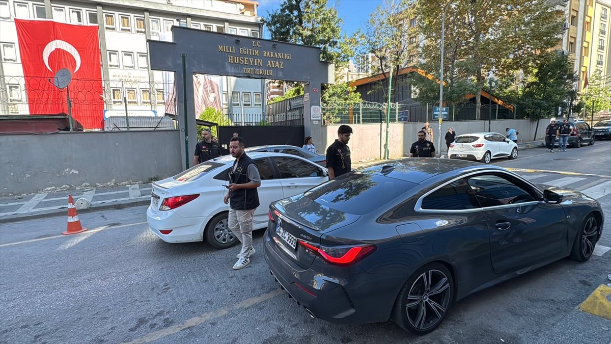"Okul ve Çevrelerinde Güvenlik Uygulaması" yapıldı 2 "Okul ve Çevrelerinde Güvenlik Uygulaması" yapıldı