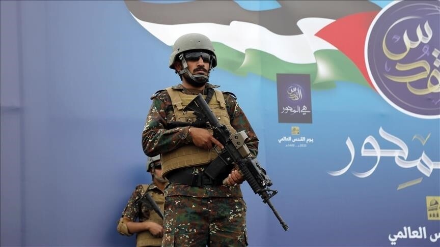 Yemen'de hükümet güçleri: Husiler Batı Sahili'nde 76 bin savaşçı topladı haber görseli