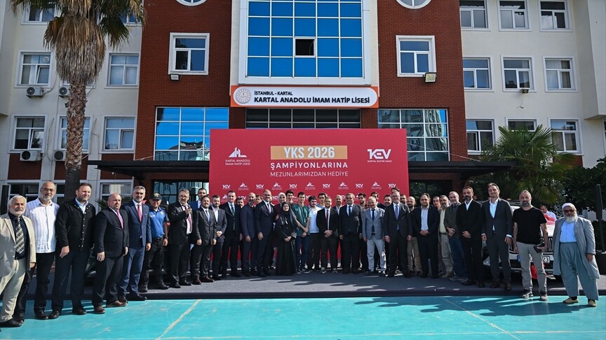 Kartal Anadolu İmam Hatip Lisesi'nde eğitim-öğretim yılı açılış töreni düzenlendi haber görseli