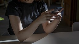 LGBT içeriklerine karşı ailelere ekran duyarlılığı çağrısı