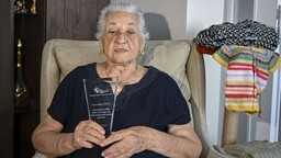 Kazada kaybettiği oğluna benzeyen çocuğun peşine düştü, 45 yılını çocuklara adadı
