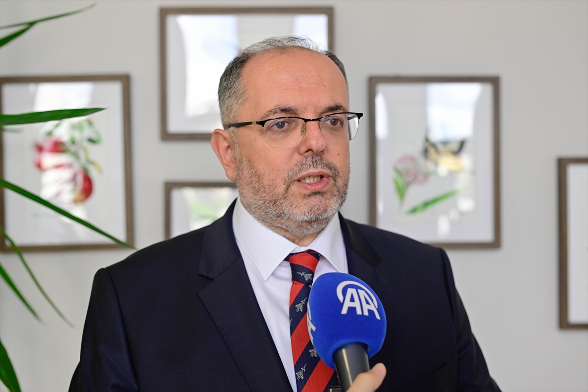 Afyoncu: Aile hayatımızı korumamız lazım 1 Afyoncu: Aile hayatımızı korumamız lazım