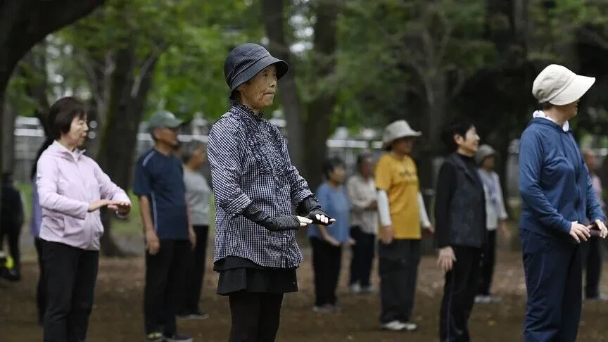 Japoni  numri i personave mbi 100 vjeç kalon për herë të parë shifrën prej 100 mijë banorësh