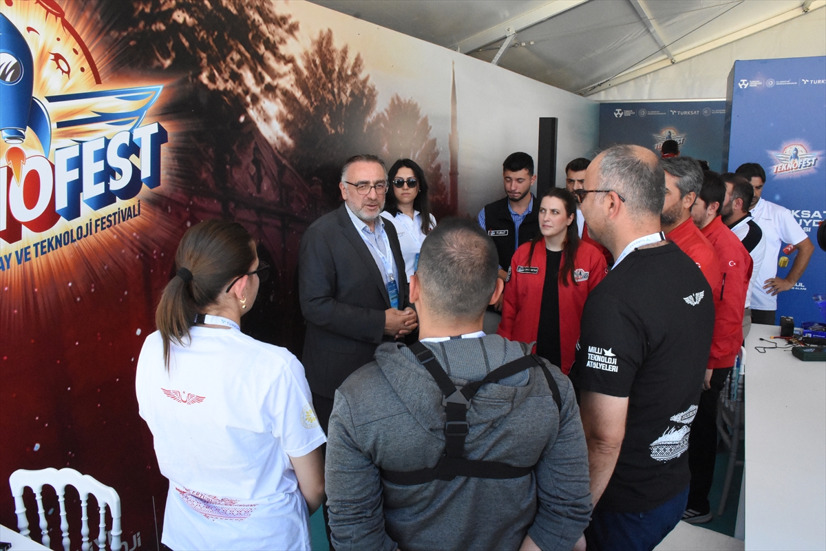edeab1582784e27c83f0ff9f019693d8