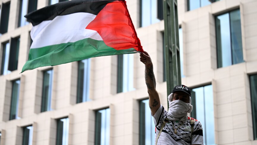 Belgian University Rector Urges Government to Allow Entry of 13 Gazan Students
