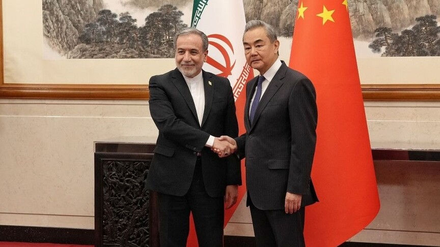 Les ministres des Affaires étrangères iranien et chinois se rencontrent à Pékin avant un sommet Xi-Trump