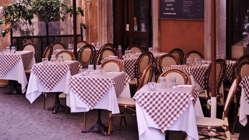 Fransa'da yıl başından bu yana 4 bin 900'den fazla restoran iflasını açıkladı haber görseli