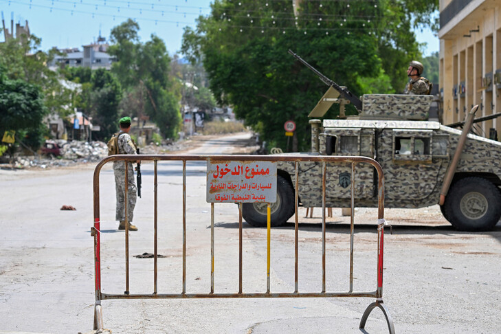 رئيس البرلمان اللبناني ووزير الخارجية الإيراني يبحثان الهجمات الإسرائيلية وانتهاكات الهدنة