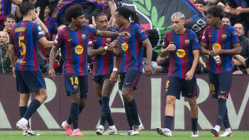 Barcelona thrash Racing Santander 7-2 to make historic La Liga start - Anadolu Ajansı