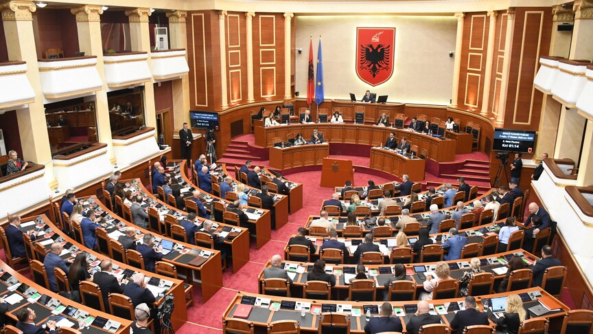  Nuk mund të barazohet agresori me viktimën   Kuvendi i Shqipërisë kundërshton aktgjykimin ndaj ish krerëve të UÇK së